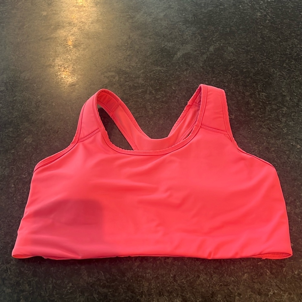 Ladies AVIA SPORTS BRA..